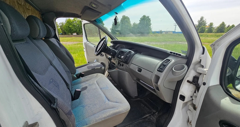 Renault Trafic cena 18000 przebieg: 179500, rok produkcji 2002 z Poręba małe 191